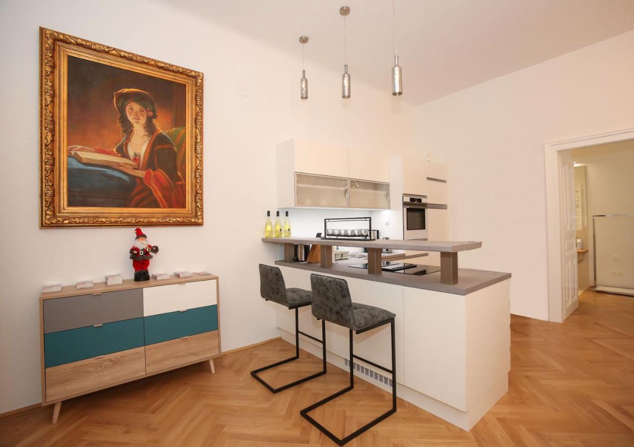 Luxusapartment Altes Rathhaus Виена Екстериор снимка