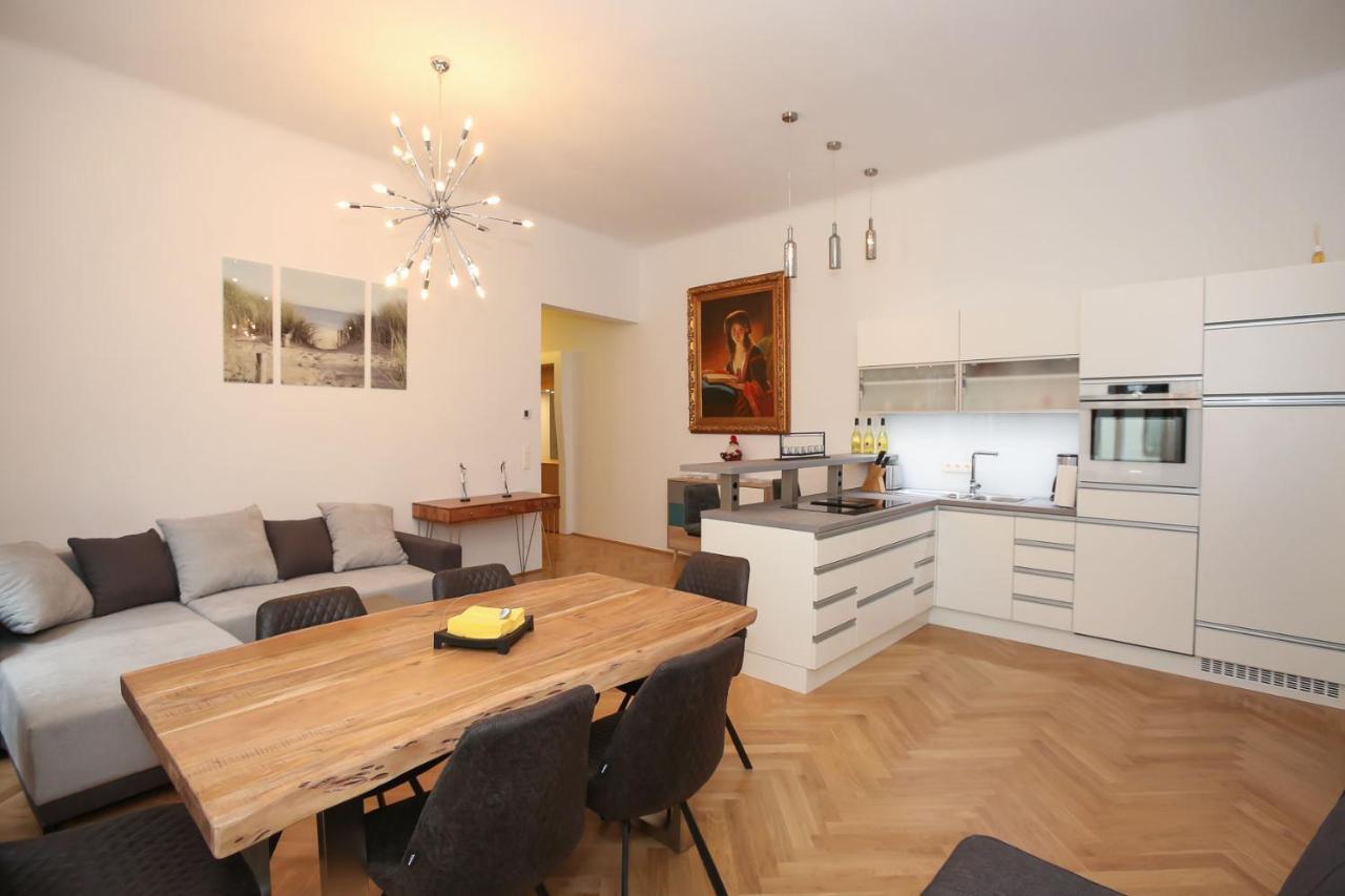 Luxusapartment Altes Rathhaus Виена Екстериор снимка