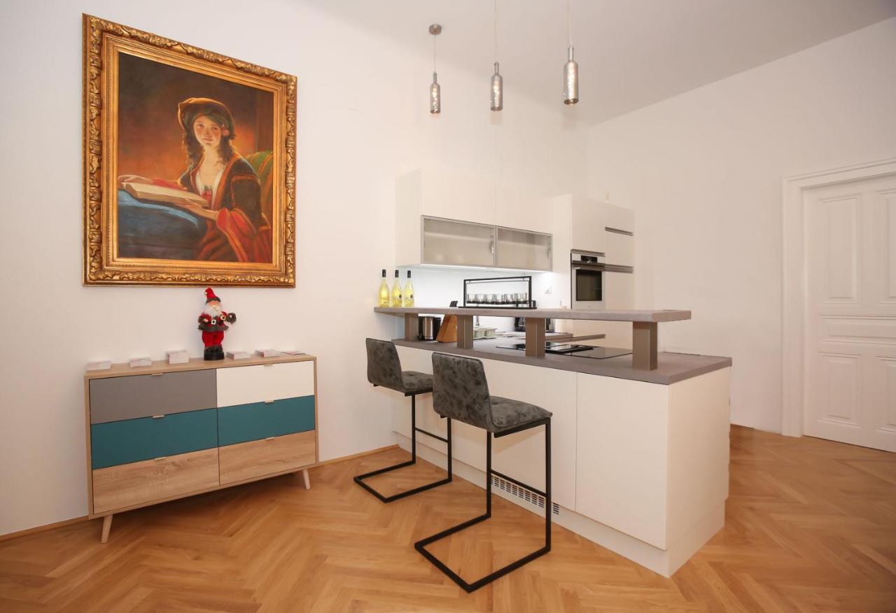 Luxusapartment Altes Rathhaus Виена Екстериор снимка