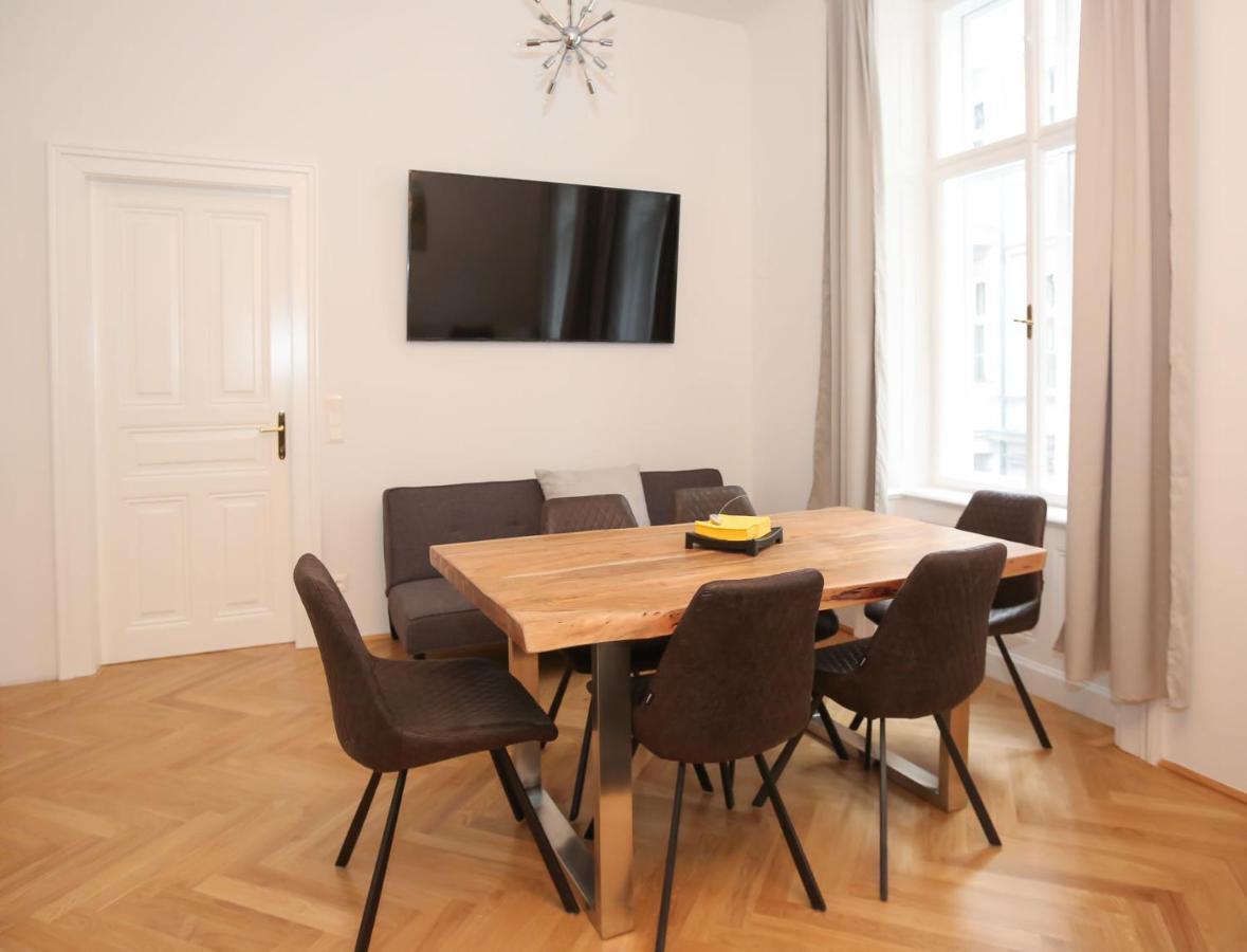 Luxusapartment Altes Rathhaus Виена Екстериор снимка